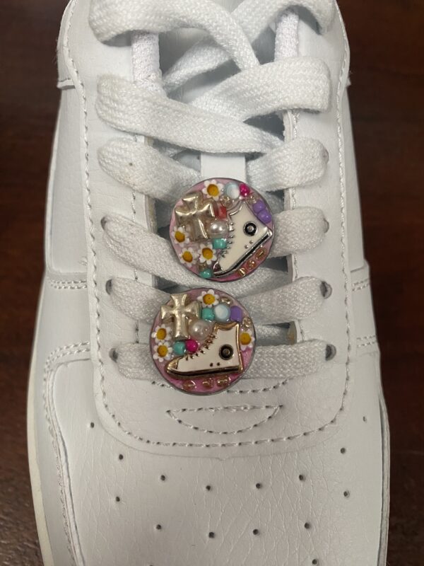 Sneakers pin set with cross
