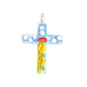 Cruz decorada con filati italiano
