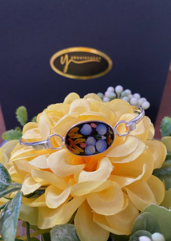Pulsera ovalada con girasol en filati