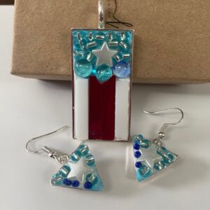 Set aretes y colgante con tema de la bandera
