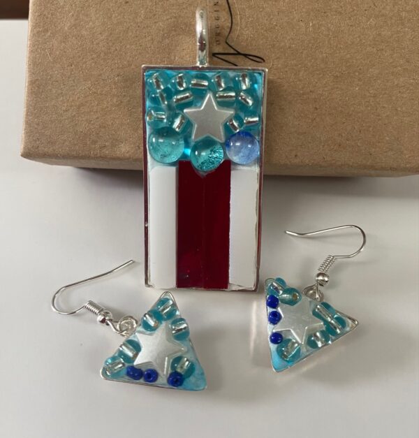 Set aretes y colgante con tema de la bandera