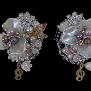 Obra comisionada - Gala Sneakers Pin